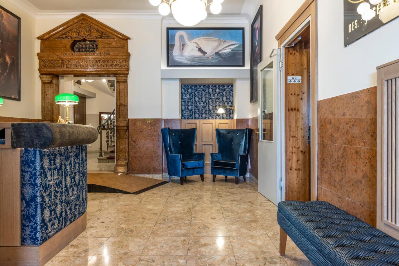 גמונדן Seehotel Schwan מראה חיצוני תמונה