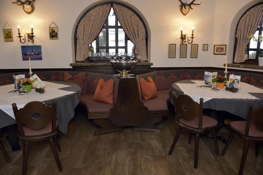 גמונדן Seehotel Schwan מראה חיצוני תמונה