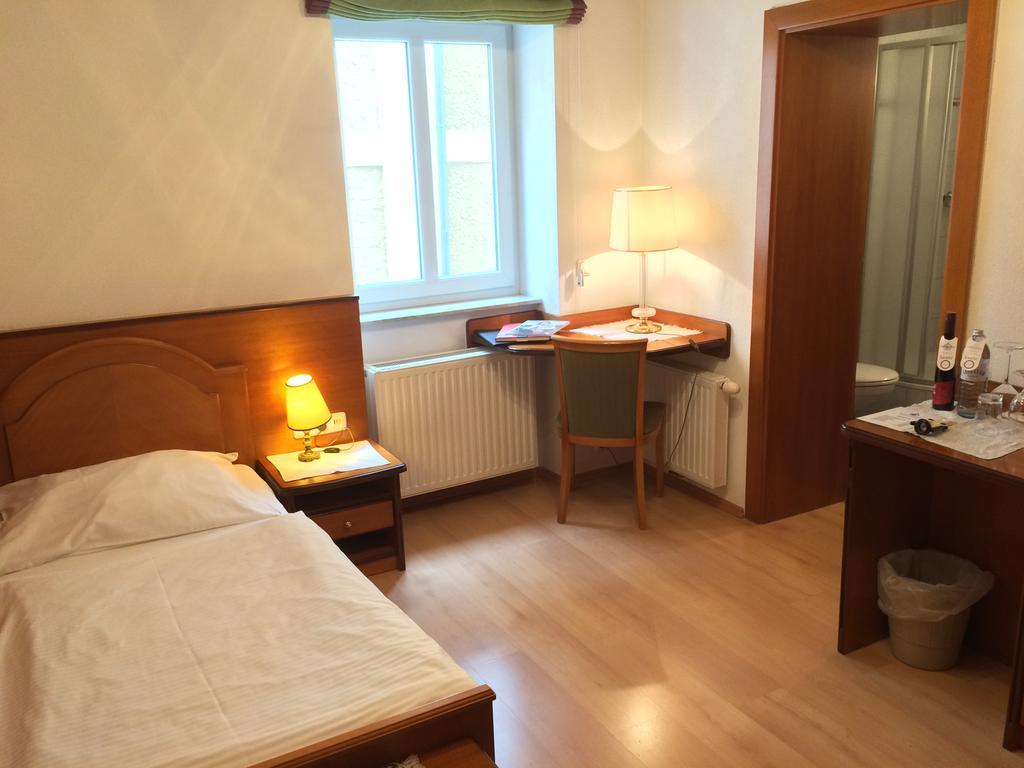 גמונדן Seehotel Schwan מראה חיצוני תמונה