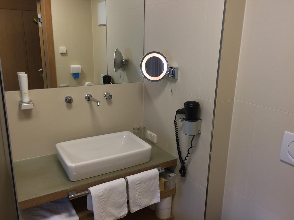גמונדן Seehotel Schwan מראה חיצוני תמונה